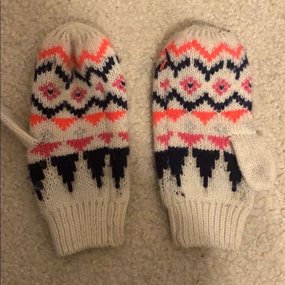 Cute mittens !